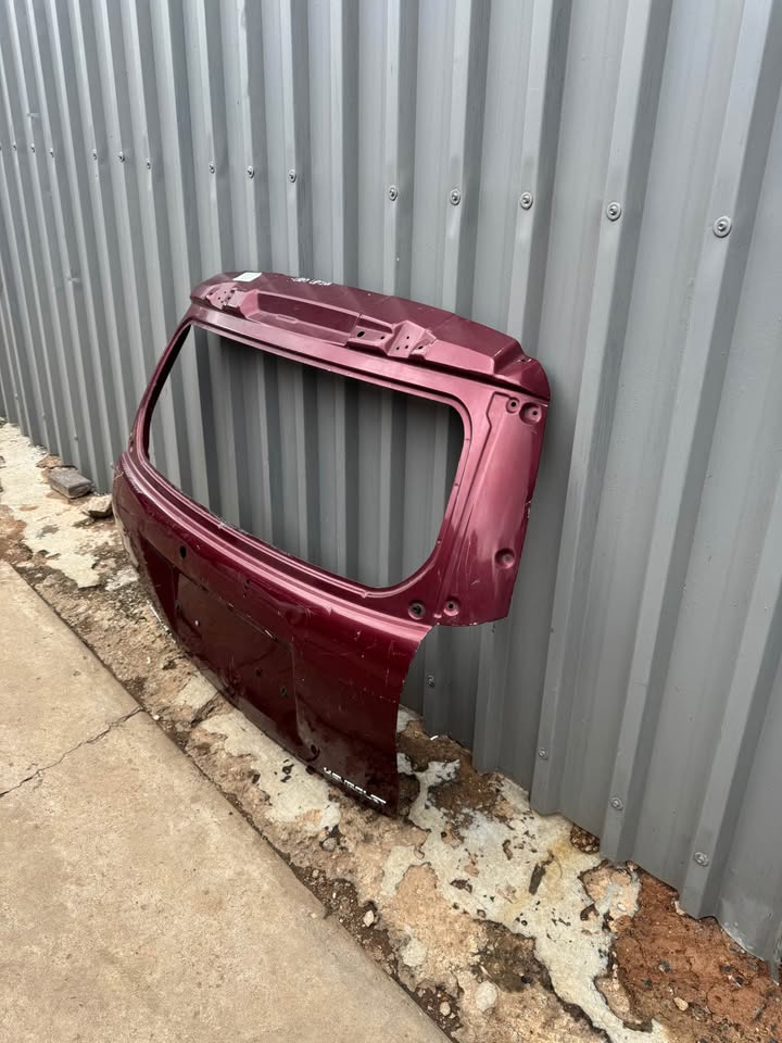 Chevrolet Captiva Boot Tailgate Door - Private Seller Chevrolet Captiva Boot Tailgate Door - Private Seller