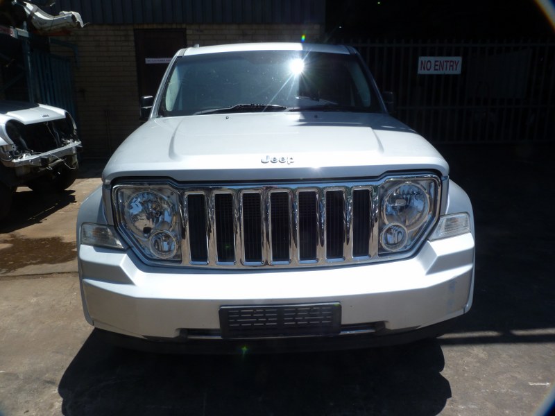 Jeep Cherokee 3.7 LTD AT Silver - 2011 STRIPPING FOR SPARES - Private Seller Jeep Cherokee 3.7 LTD AT Silver - 2011 STRIPPING FOR SPARES - Private Seller