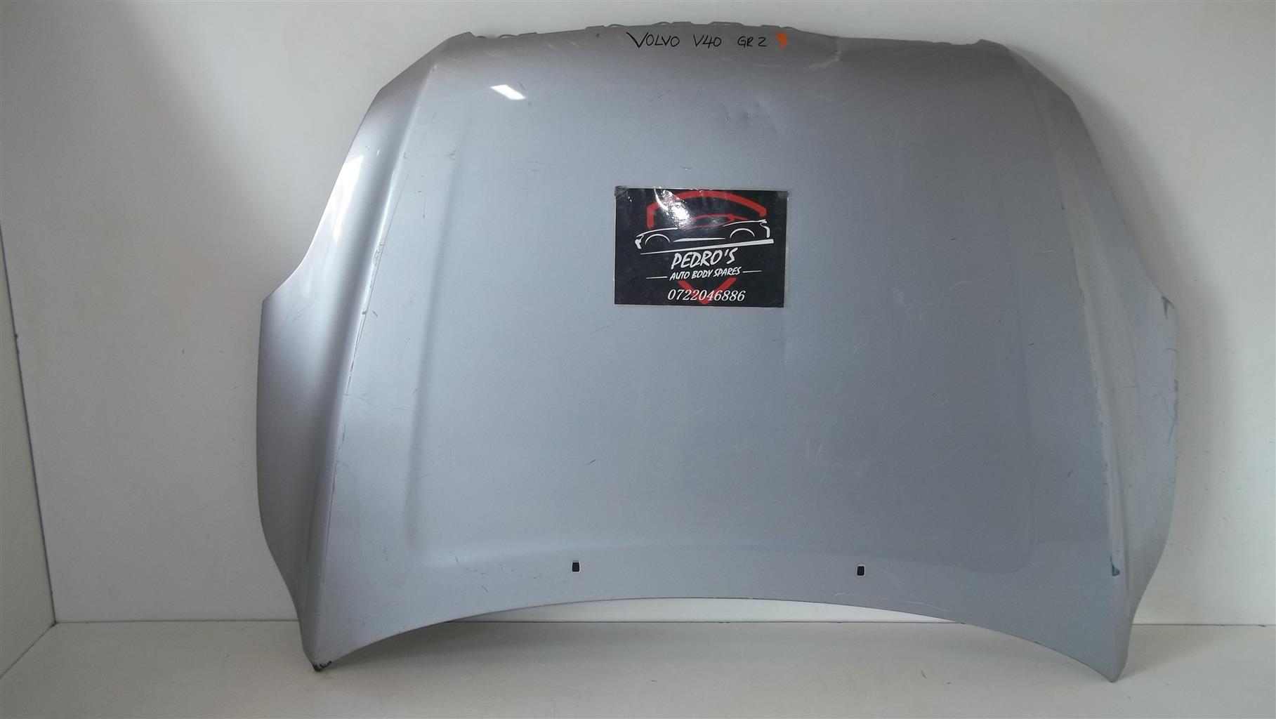 Volvo V40 Bonnet - Private Seller Volvo V40 Bonnet - Private Seller