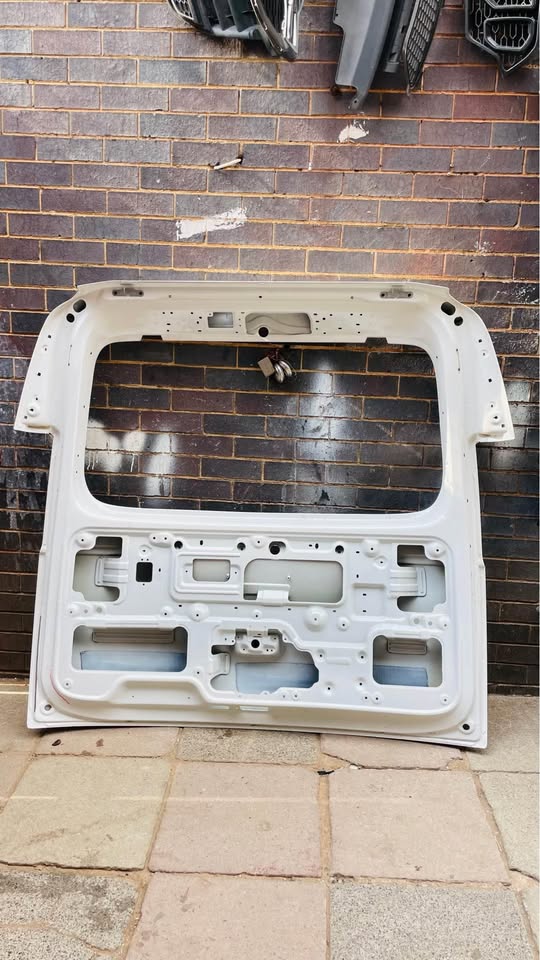 Hyundai Staria tailgate - Private Seller