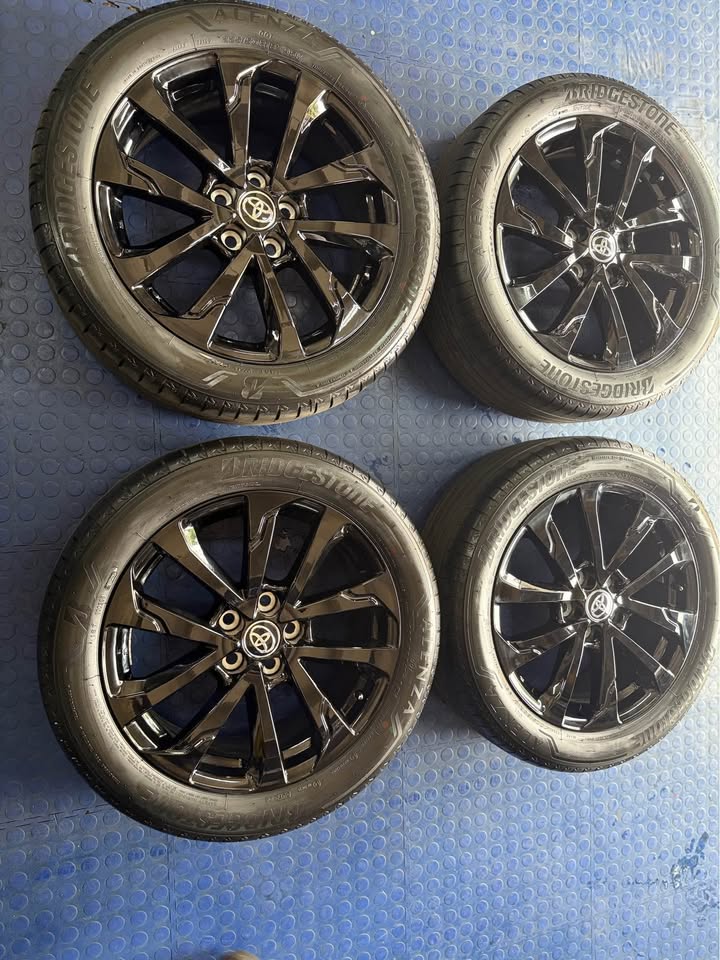 Original Dealership Rims 18 INCH TOYOTA COROLLA CROSS GR ORIGINAL DESIGN RIM SET+ TYRES BRAND ...