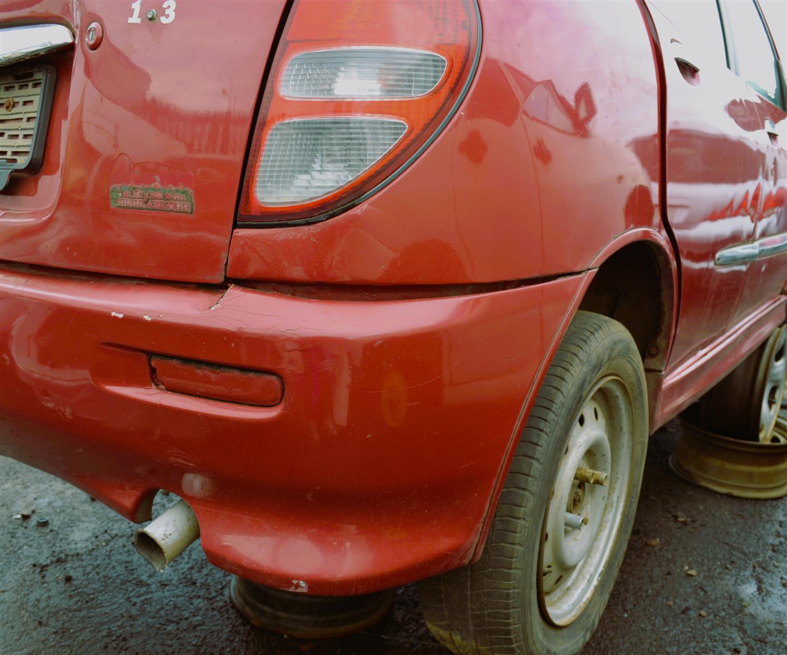 2000 Daihatsu Sirion 1.3 - Stripping for Spares