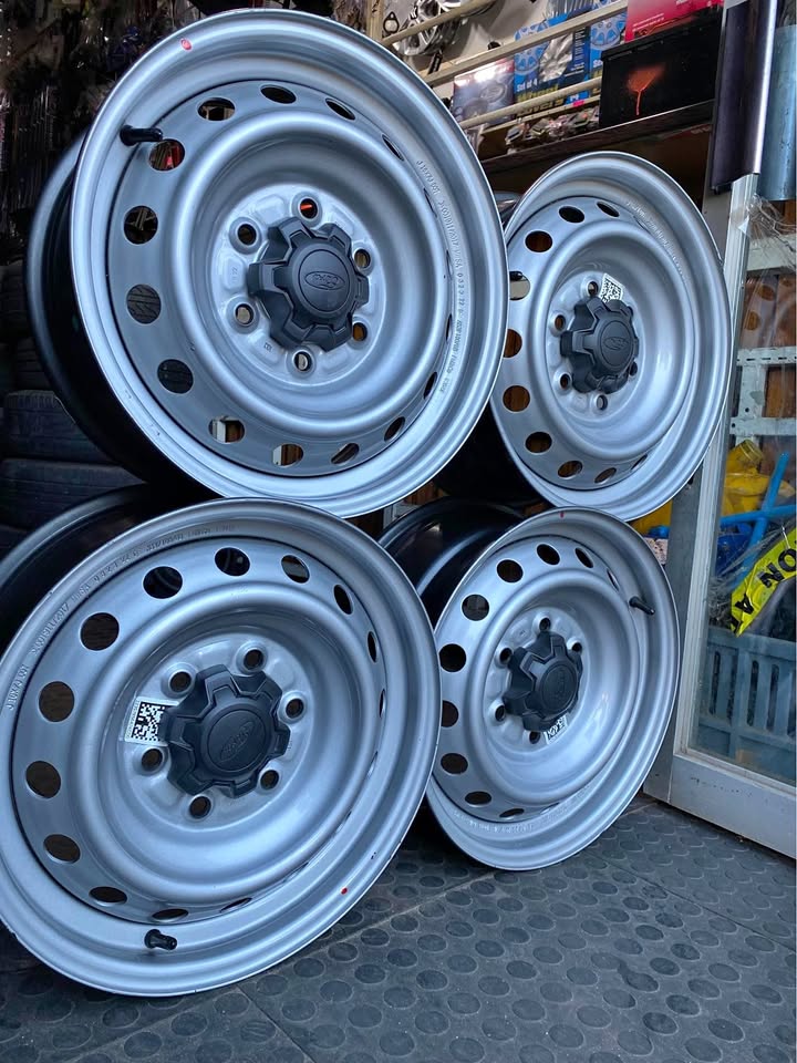 New Bakkie Steel rims size 16 for Ford Ranger - Private Seller New Bakkie Steel rims size 16 for Ford Ranger - Private Seller