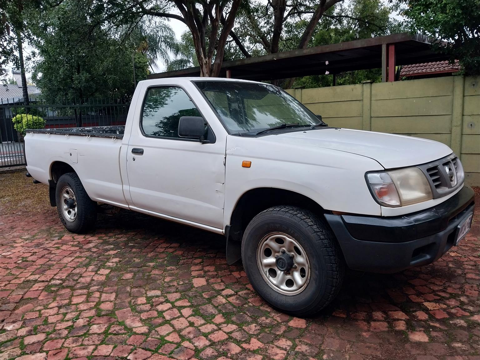 Used 2004 Nissan Hardbody 2.7D - Private Seller Used 2004 Nissan Hardbody 2.7D - Private Seller