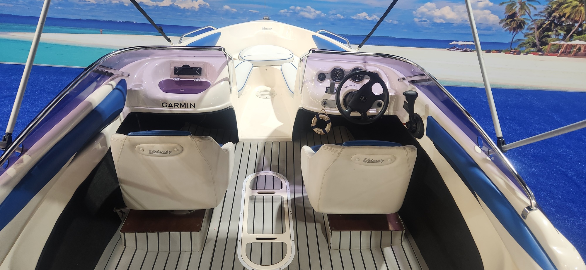 VIKING VELOCITY 18 FT ON TRAILER 200 HP MERCURY EFI