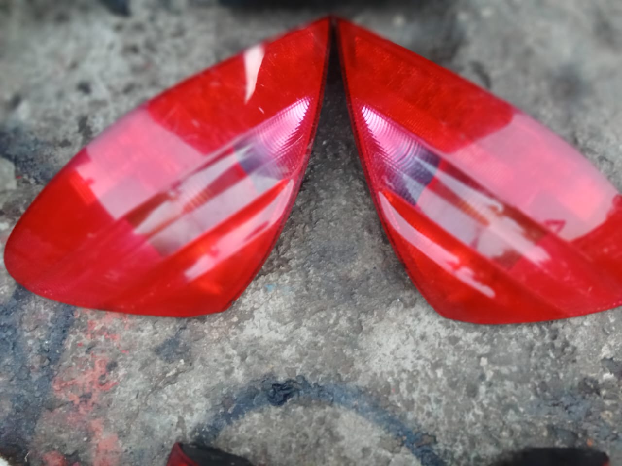 Mercedes Benz (SL350 )tail lights - Private Seller Mercedes Benz (SL350 )tail lights - Private Seller
