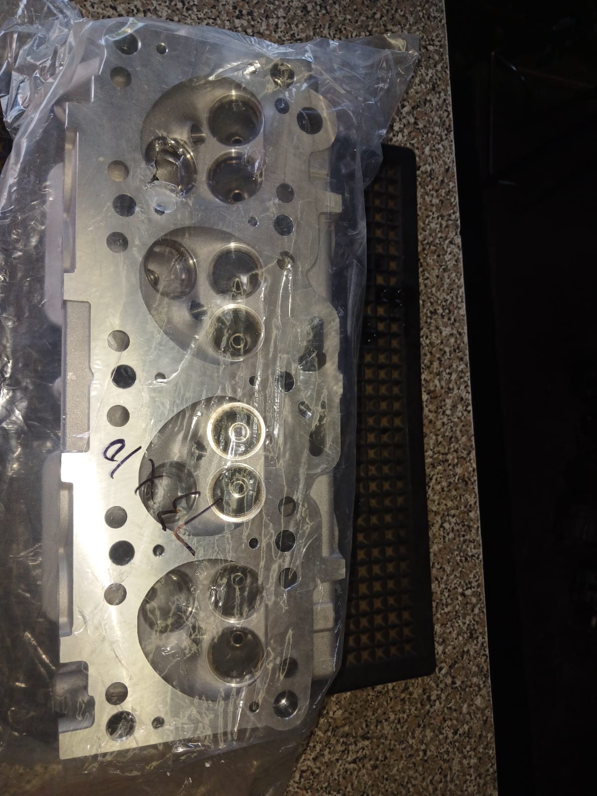 Mazda 2.2 12 valve F2 petrol Cylinderhead NEW Mazda 2.2 12 valve F2 petrol Cylinderhead NEW