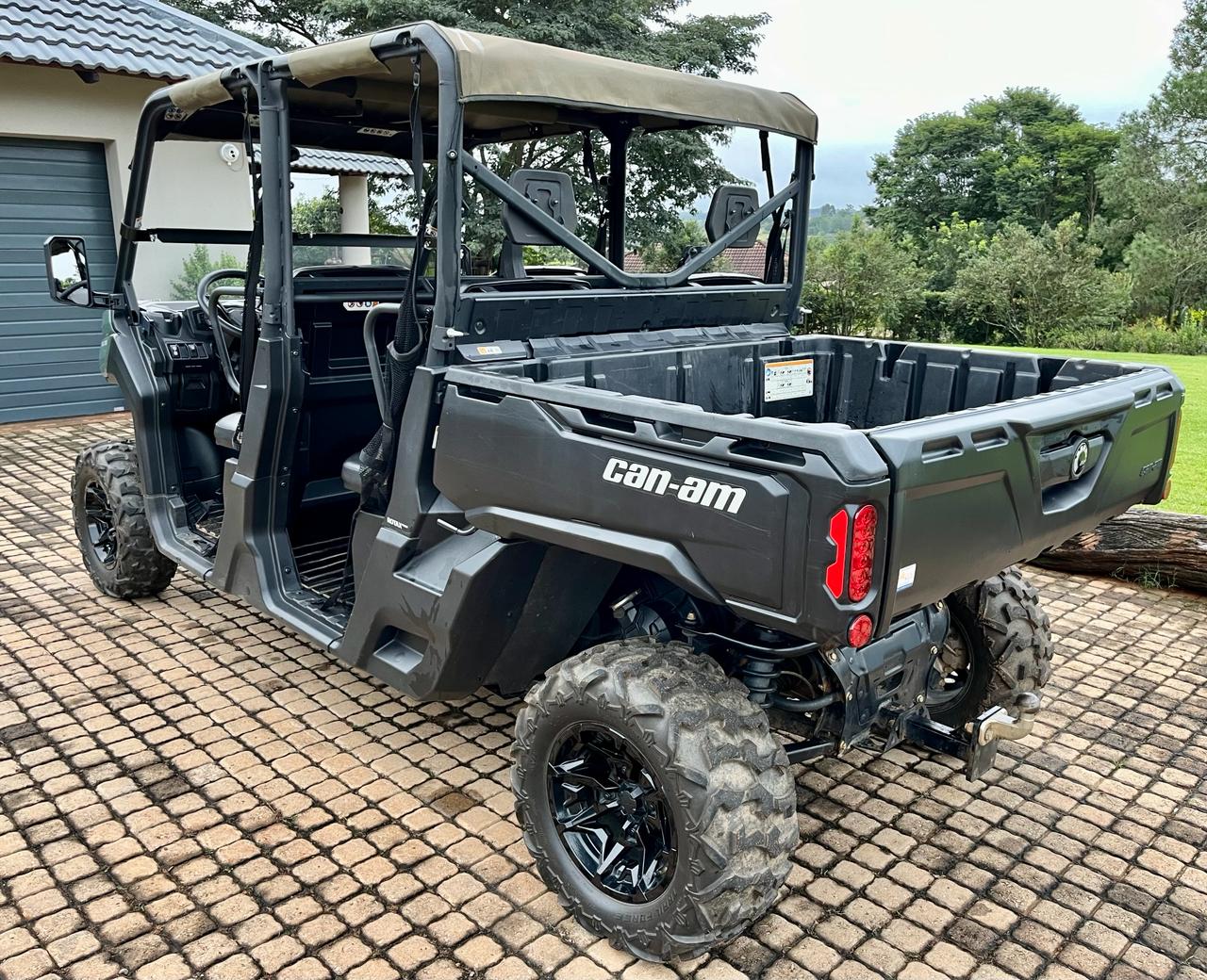 Can Am Traxter HD9