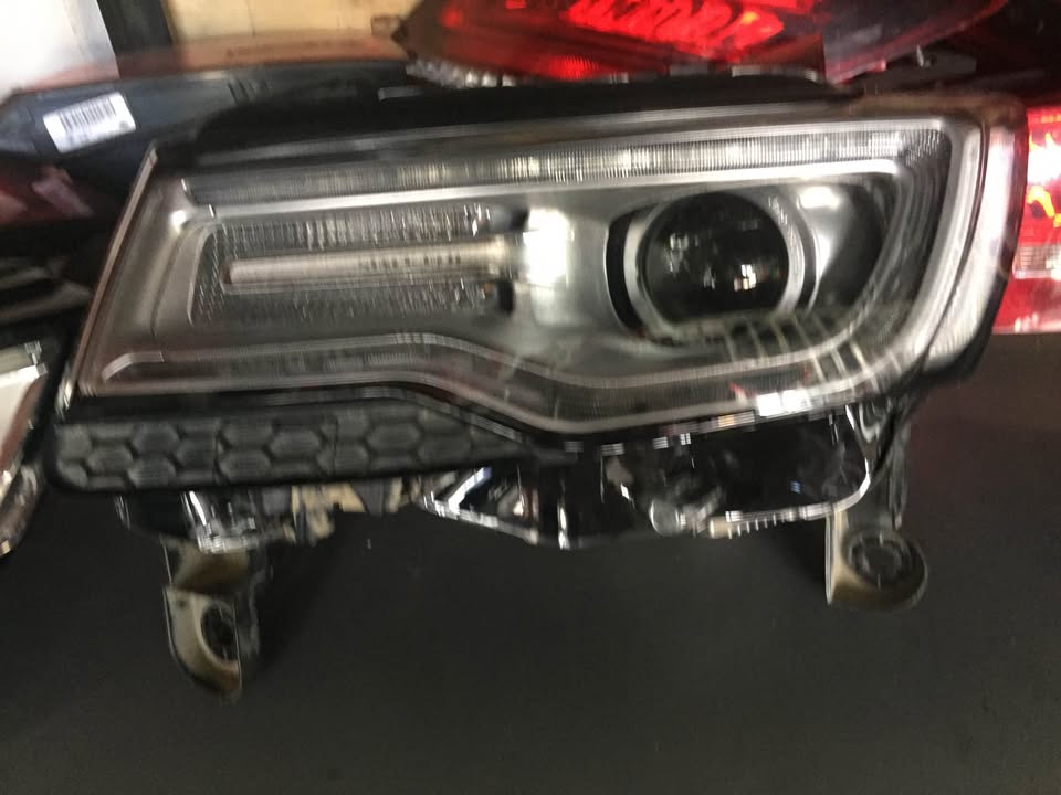 Jeep chelock headlights for sell in good condition nice and cleanmy WhatsApp number - Private Seller Jeep chelock headlights for sell in good condition nice and cleanmy WhatsApp number - Private Seller