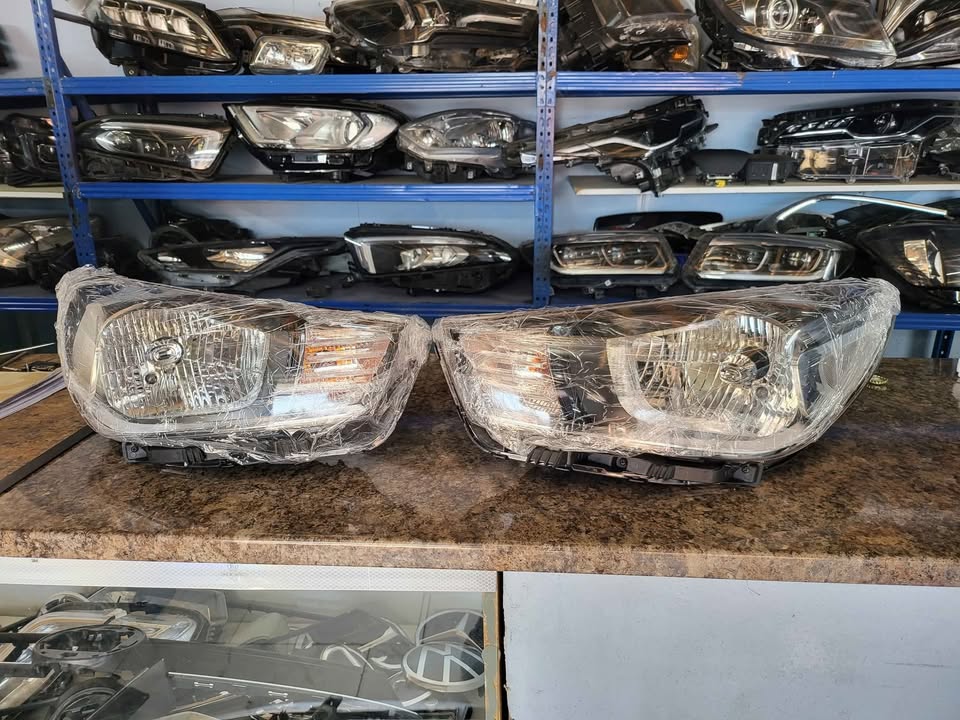 2018 ON Kia Rio left and right headlight for sale.