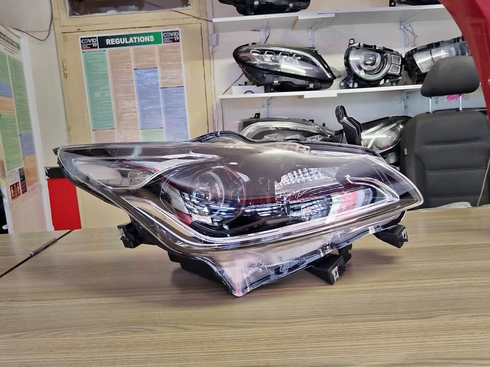 2023 TOYOTA STARLET HEADLIGHT RIGHT SIDE AVAILABLE FOR SALE - Private Seller 2023 TOYOTA STARLET HEADLIGHT RIGHT SIDE AVAILABLE FOR SALE - Private Seller