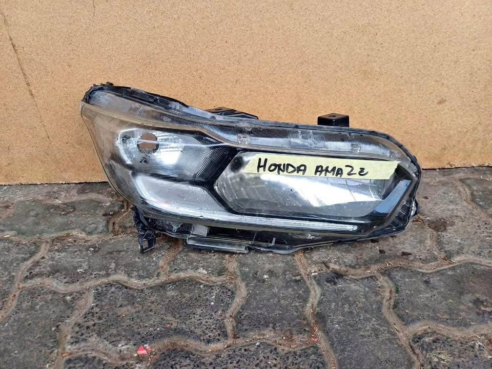 Honda Amaze headlight - Private Seller Honda Amaze headlight - Private Seller