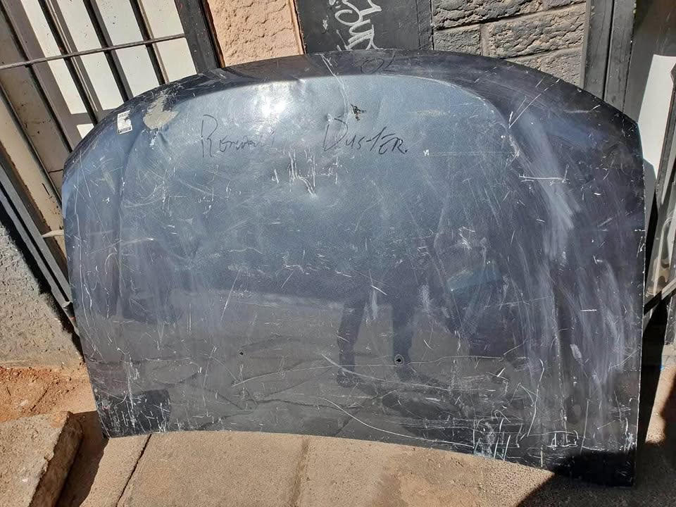 Renault Duster bonnet - Private Seller Renault Duster bonnet - Private Seller