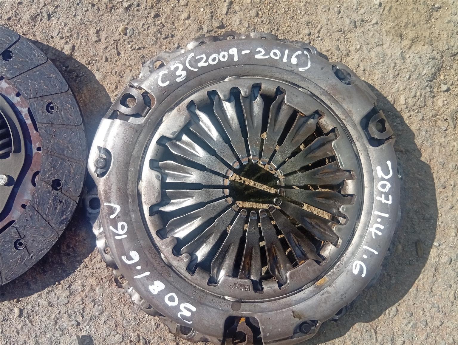 Citreon c3 Peugeot 207 308 clutch and pressure plate for sale in good condition - Private Seller