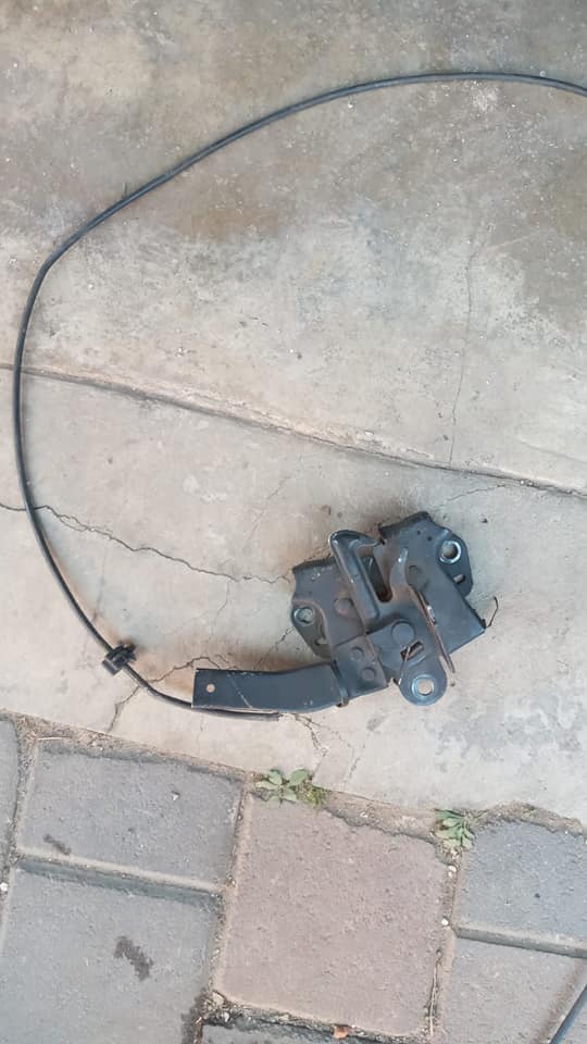T6/T7 Ford ranger catch + cable - Private Seller T6/T7 Ford ranger catch + cable - Private Seller