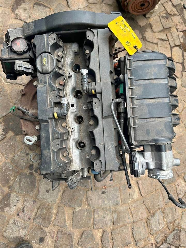 Peugoet 206 10FX Engine For Sale Call or Whatsapp