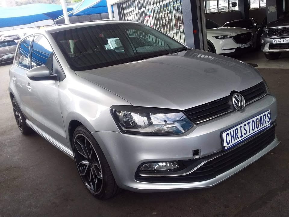 2015 VW polo 6 hatchback comfort line 2015