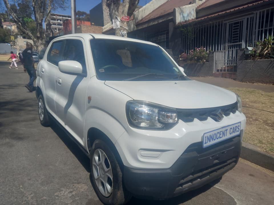 2020 SUZUKI S PRESSO, MANUAL, WHITE, MILEAGE 75000KMS, SPARE KEY.