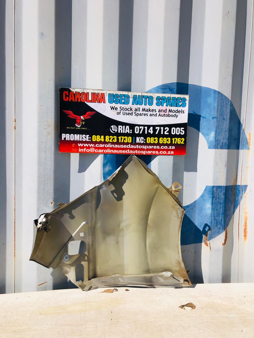 VW Kombi T7 left side fender (2021) - Private Seller