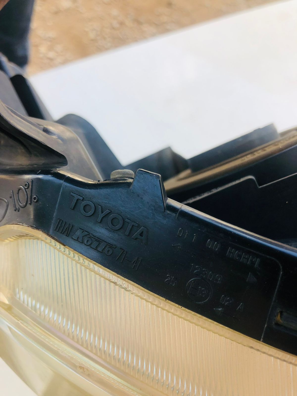 Toyota Fortuner D4D left and right headlights - Private Seller Toyota Fortuner D4D left and right headlights - Private Seller