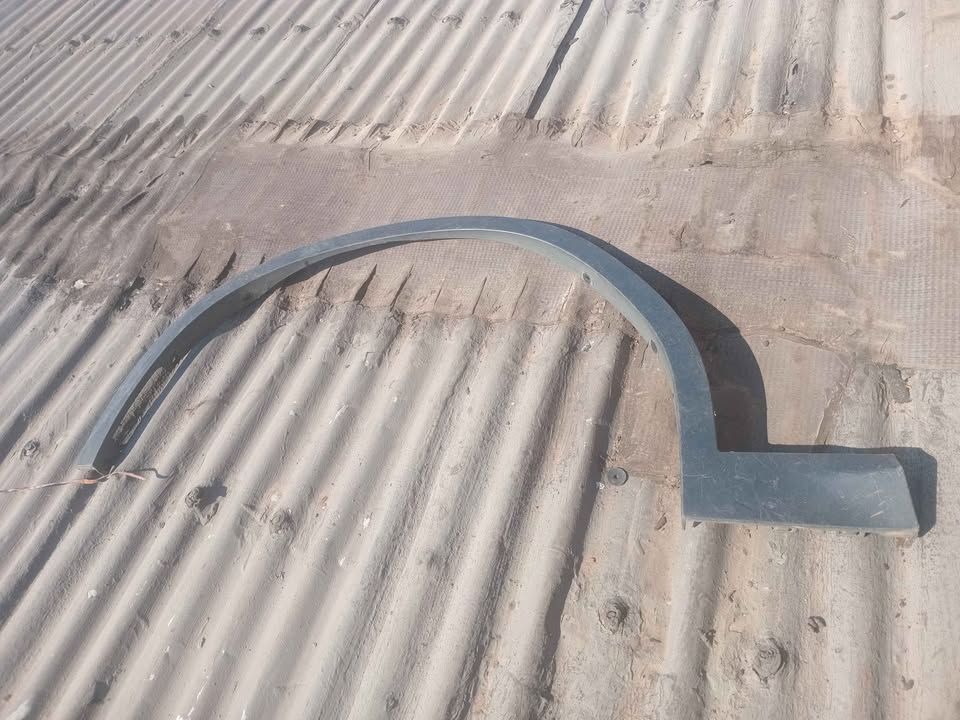 2018-2024 BMW X3/X4 Fender Flare / Wheel Arch Trim Front - Private Seller 2018-2024 BMW X3/X4 Fender Flare / Wheel Arch Trim Front - Private Seller