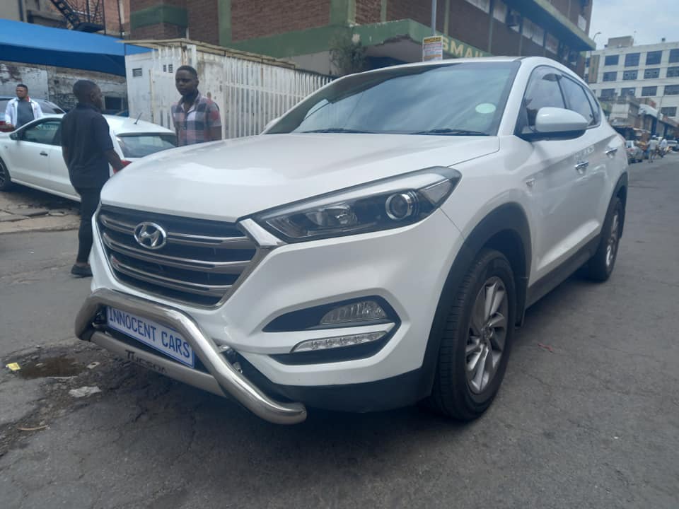 2017 HYUNDAI TUCSON 2.0 PETROL, AUTOMATIC TRANSMISSION, WHITE IN COLOR, MILEAGE