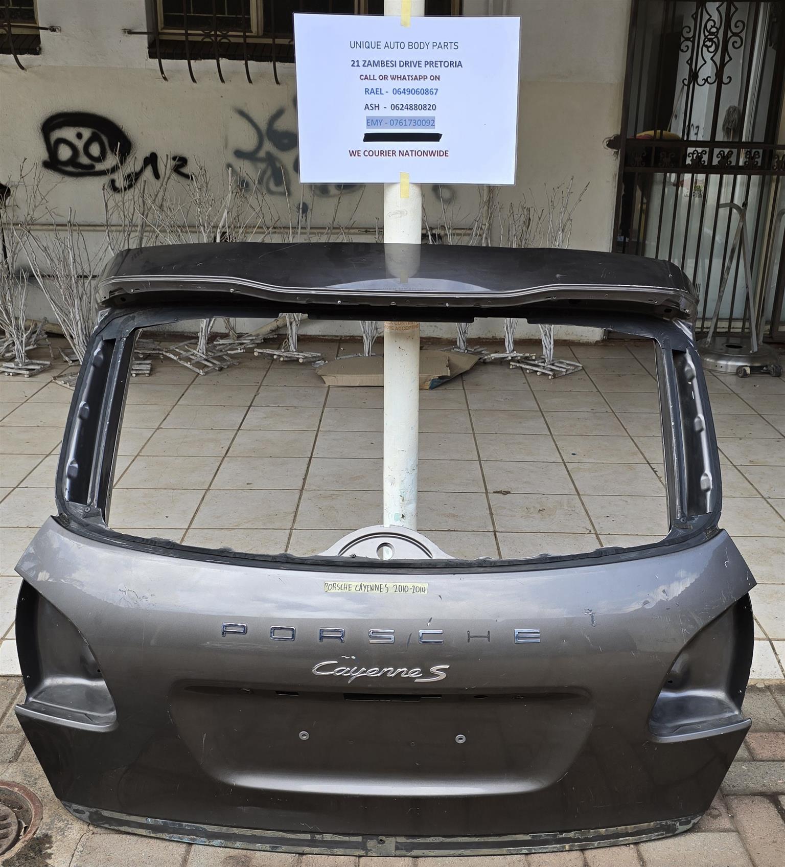 Porsche Cayenne S 2010 – 2014 Tailgate Porsche Cayenne S 2010 – 2014 Tailgate