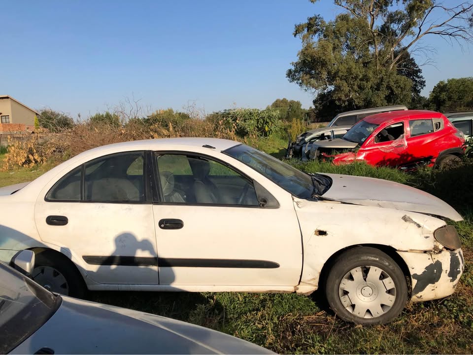 Nissan Almera stripping for parts