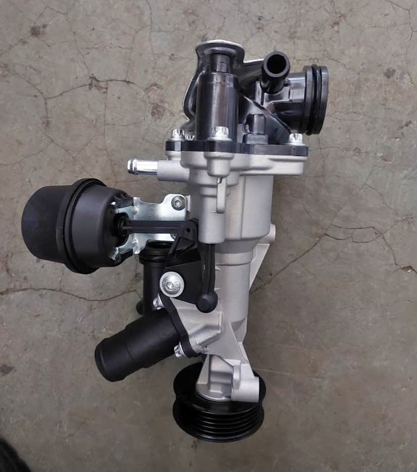 Mercedes-Benz A176 water pump Mercedes-Benz A176 water pump