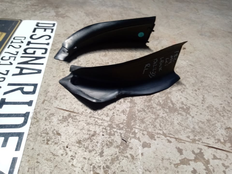 BMW F82 M4 TAIL LIGHT WEATHER STRIP COVER /PANEL - Private Seller