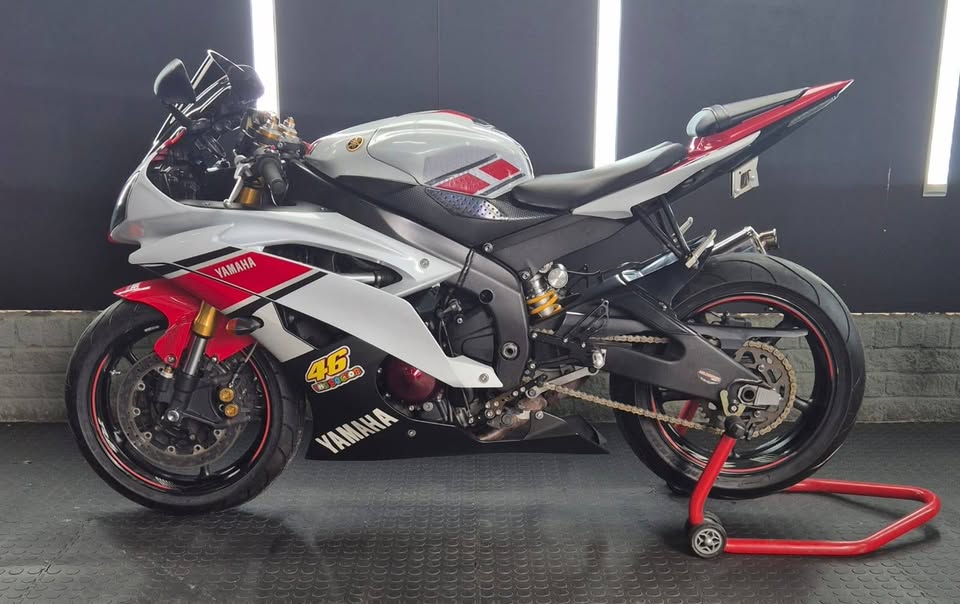 2013 Yamaha YZF-R6 - Private Seller