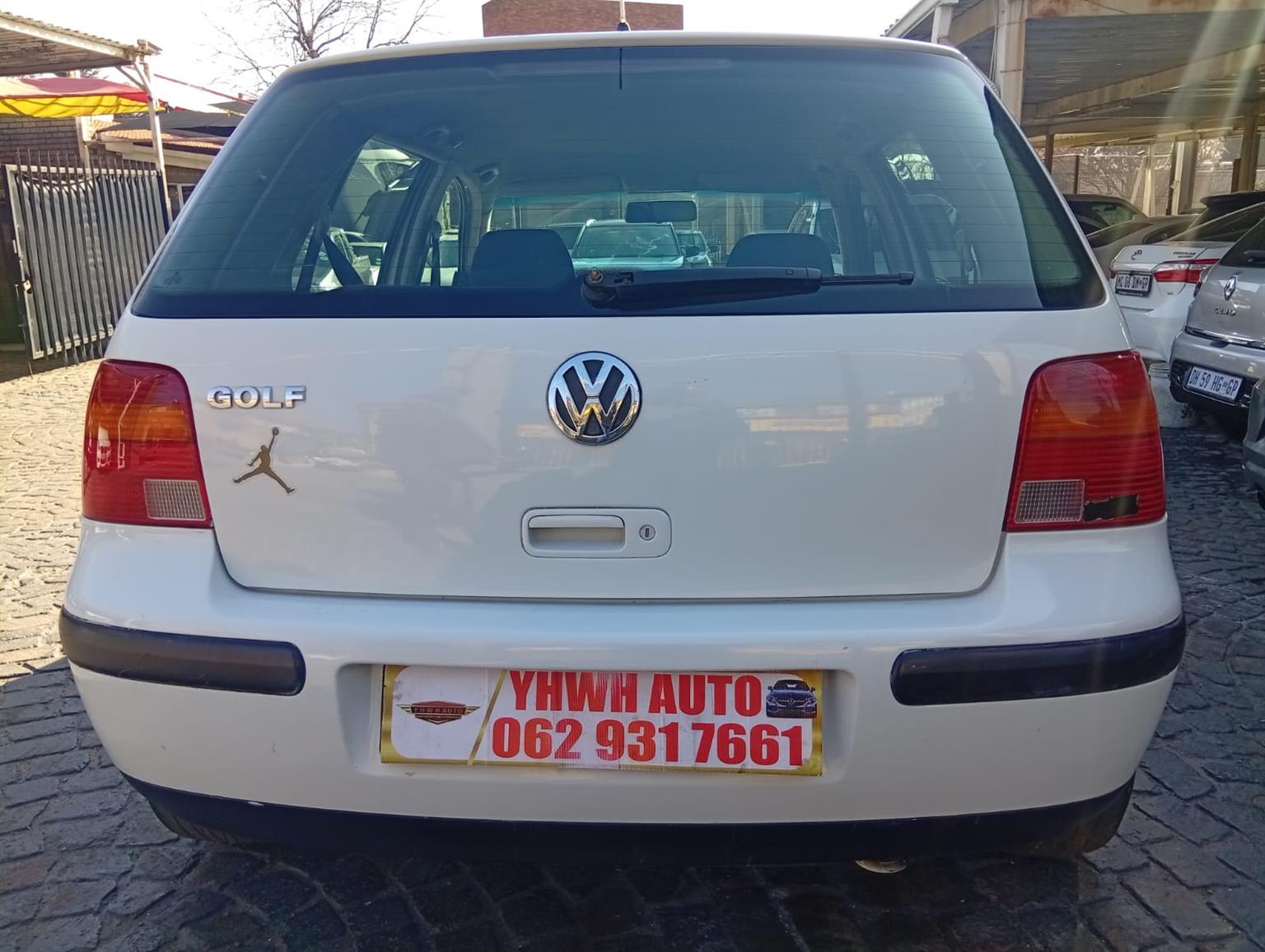 2004 Volkswagen Golf 4 1.6 Trendline ManualHatch Cloth Seats Good Orde