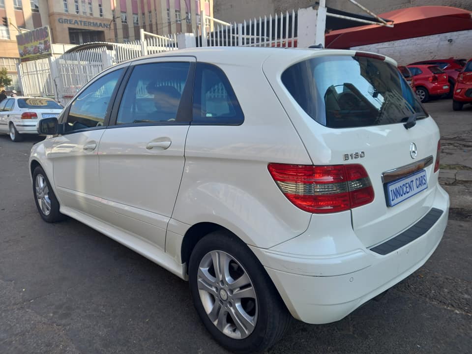 2012 MERCEDES BENZ B180 PETROL ENGINE, AUTOMATIC, WHITE COLOR, MILEAGE