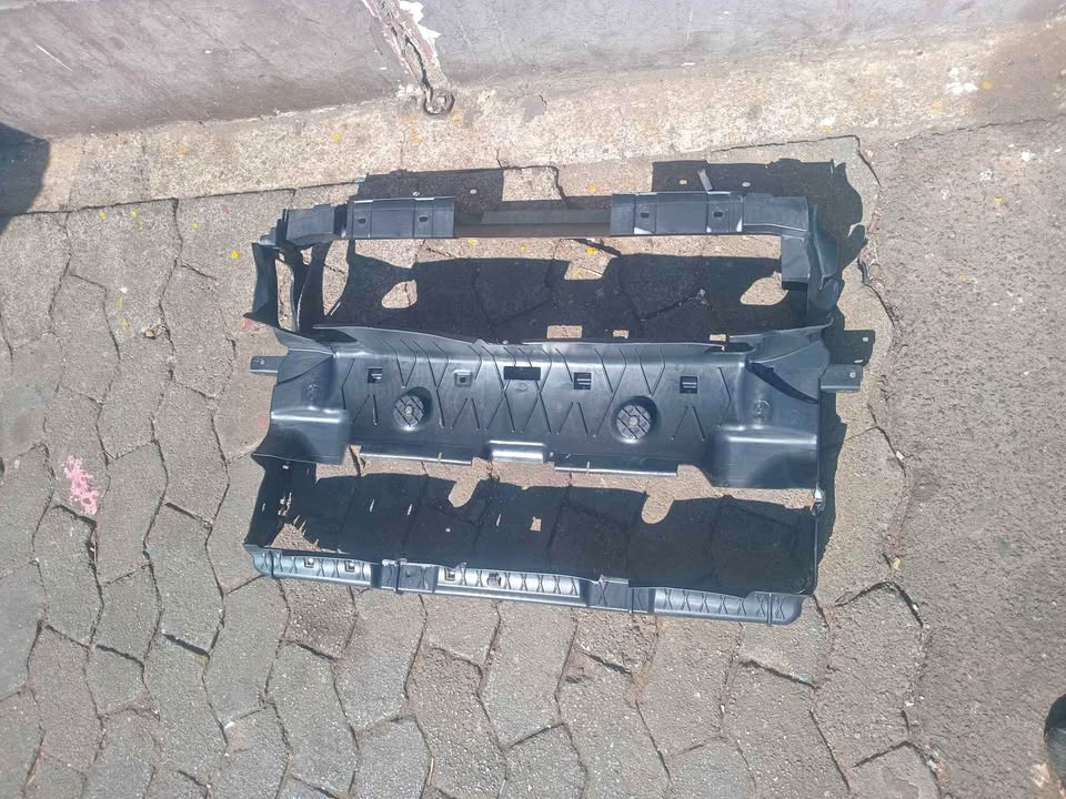 Bmw G20 G21 air duct - Private Seller Bmw G20 G21 air duct - Private Seller
