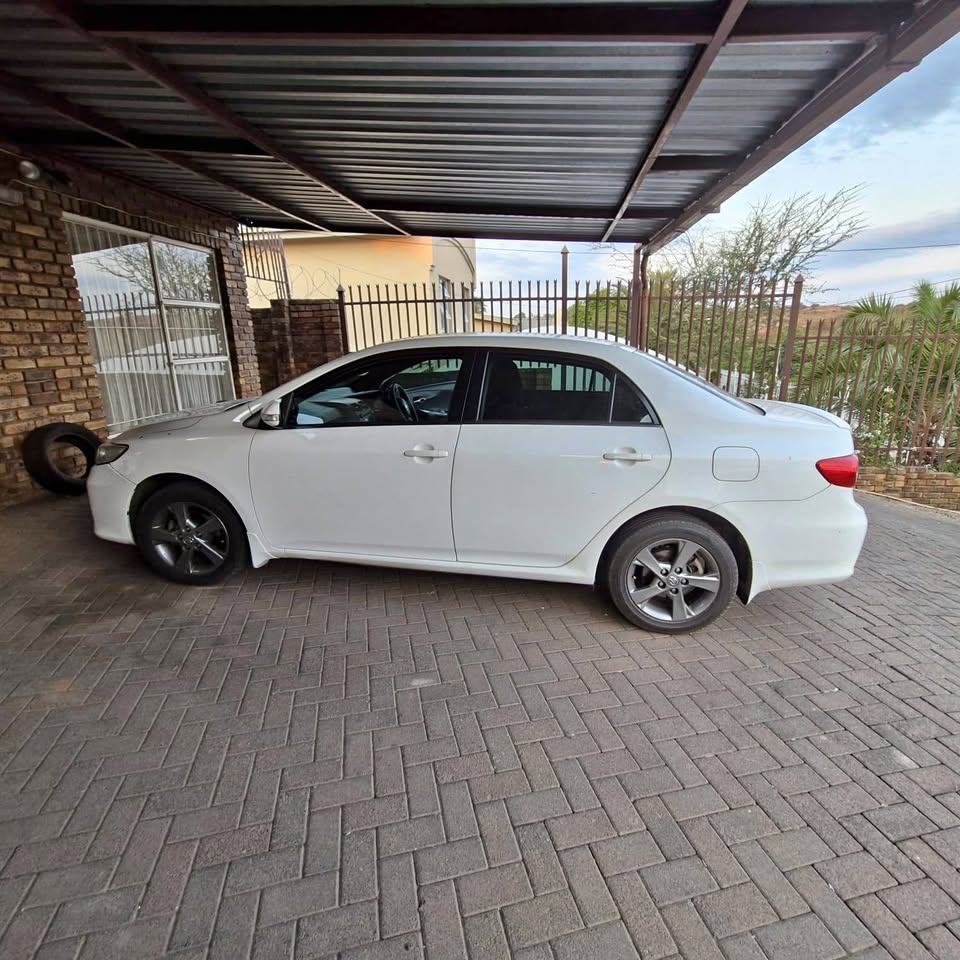 TOYOTA COROLLA SPRINTER 2014