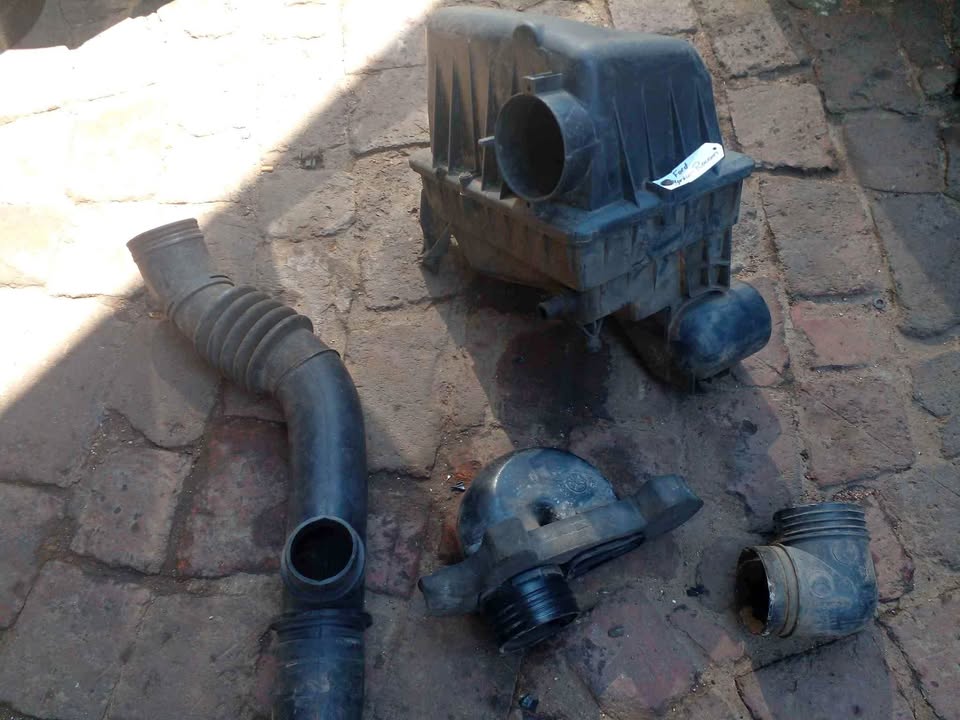 Ford bantam rocam airfilter box with pipes - Private Seller Ford bantam rocam airfilter box with pipes - Private Seller