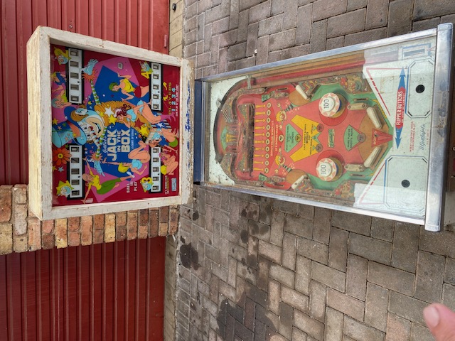 Pin Ball Pinball Machine Gattlieb & Co LISA BARN FIND