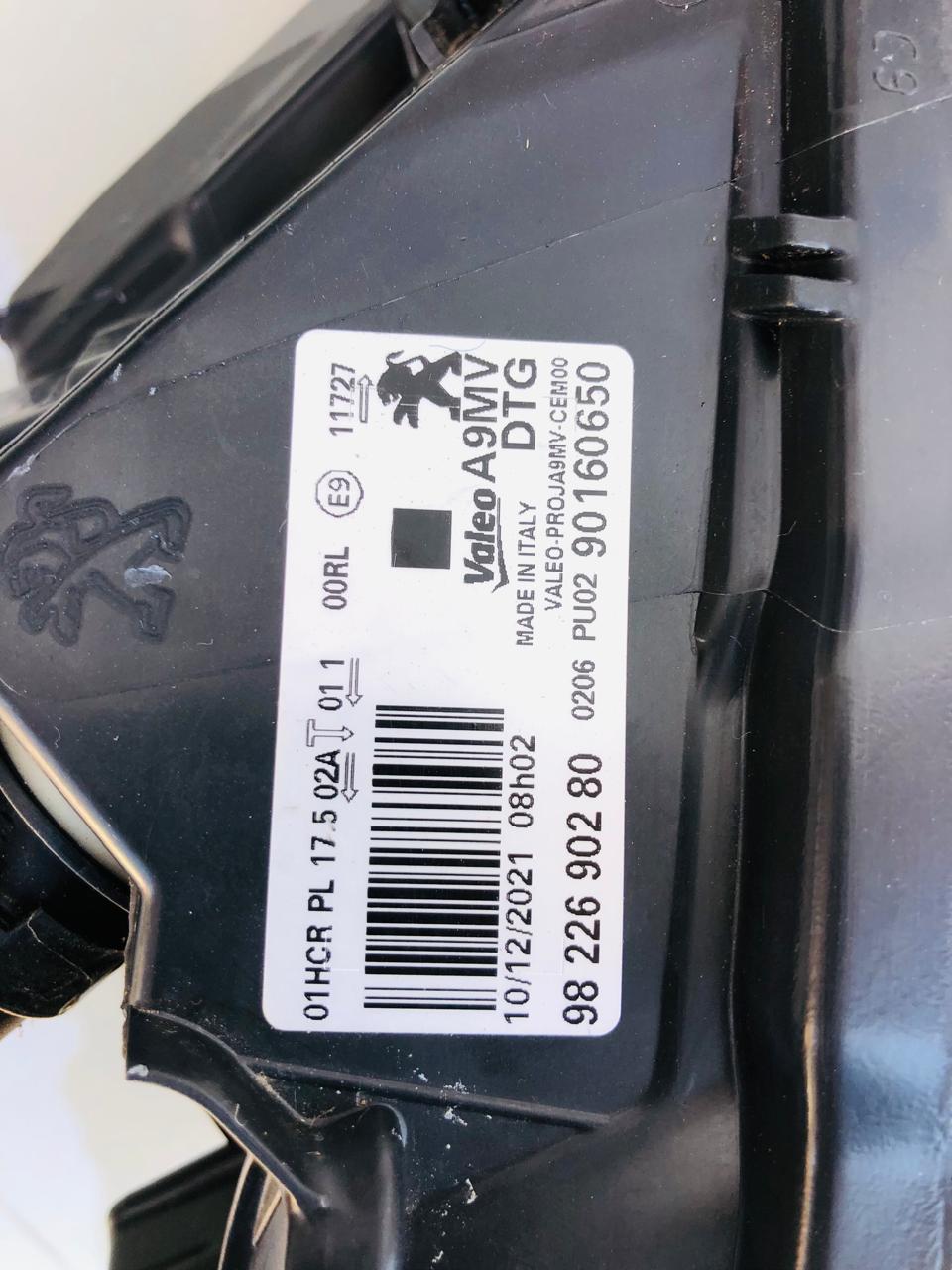 Peugeot 208 left and right side LED headlights (hatchback) - Private Seller