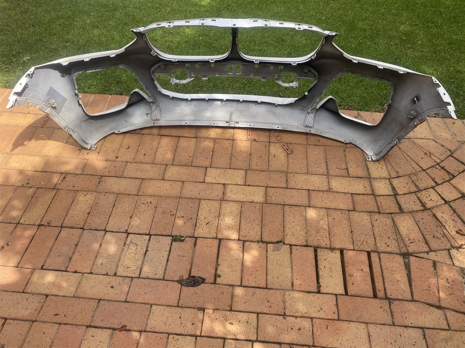 2021 BMW X3 G01 FRONT BUMPER FOR SALE. IN EXCELLENT CONDITION - Private Seller 2021 BMW X3 G01 FRONT BUMPER FOR SALE. IN EXCELLENT CONDITION - Private Seller