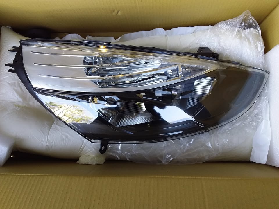 RENAULT CLIO 2013 ONWARDS  BRAND NEW FRONT BUMPER FOR SALE PRICE