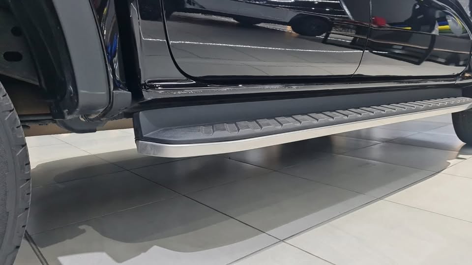 Ford Ranger Side Steps - Private Seller Ford Ranger Side Steps - Private Seller