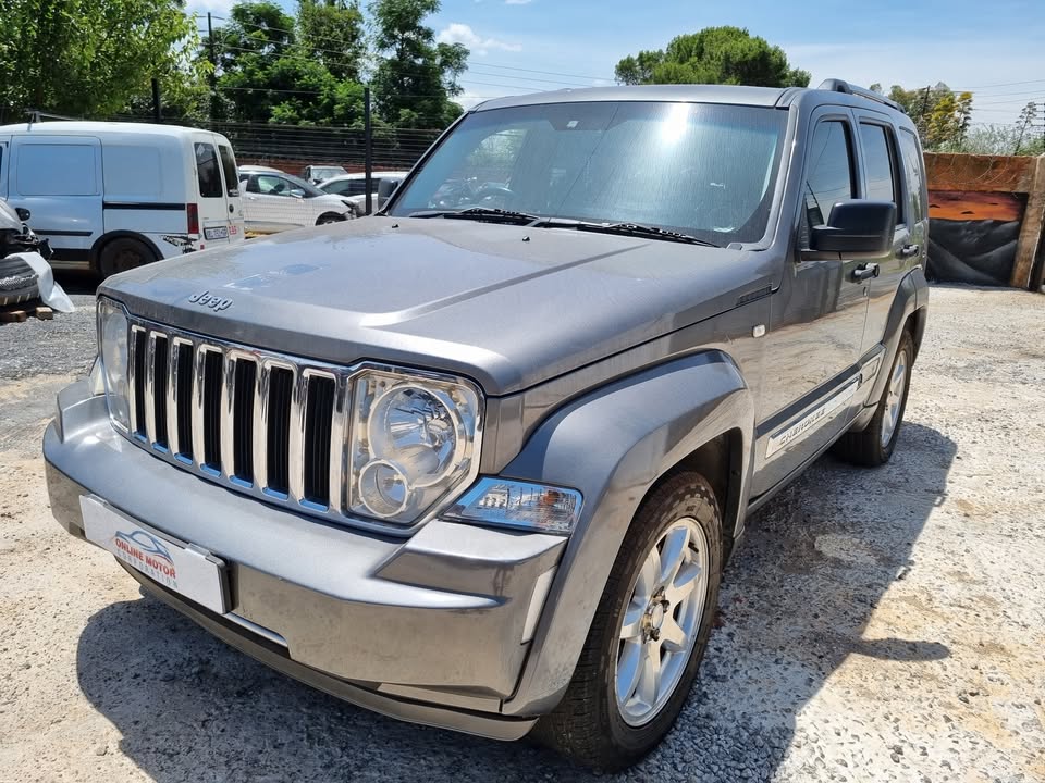 2013 JEEP CHEROKEE 3.7 V6 STRIPPING AS SPARES