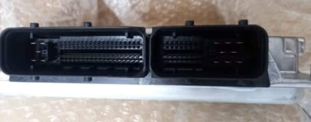 Genuine isuzu fvz1400 truck computer box - Private Seller