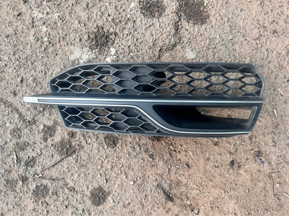 AUDI A3/S) Front Bumper Lower N/S right Grill - Private Seller AUDI A3/S) Front Bumper Lower N/S right Grill - Private Seller