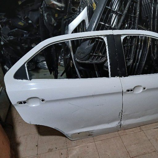 Ford Figo door - Private Seller