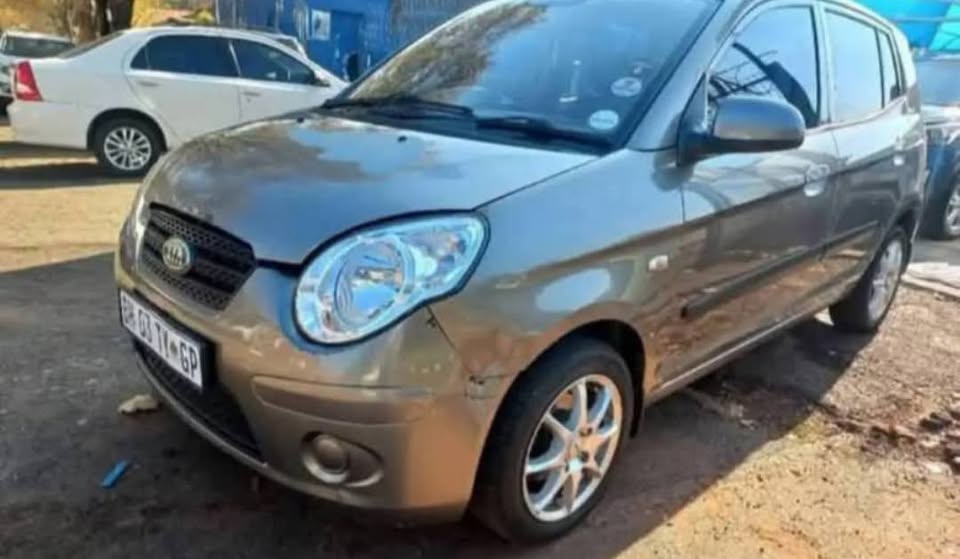 2011 KIA PICANTO 1.0 MANUAL TRANSMISSION IN EXCELLENT CONDITION