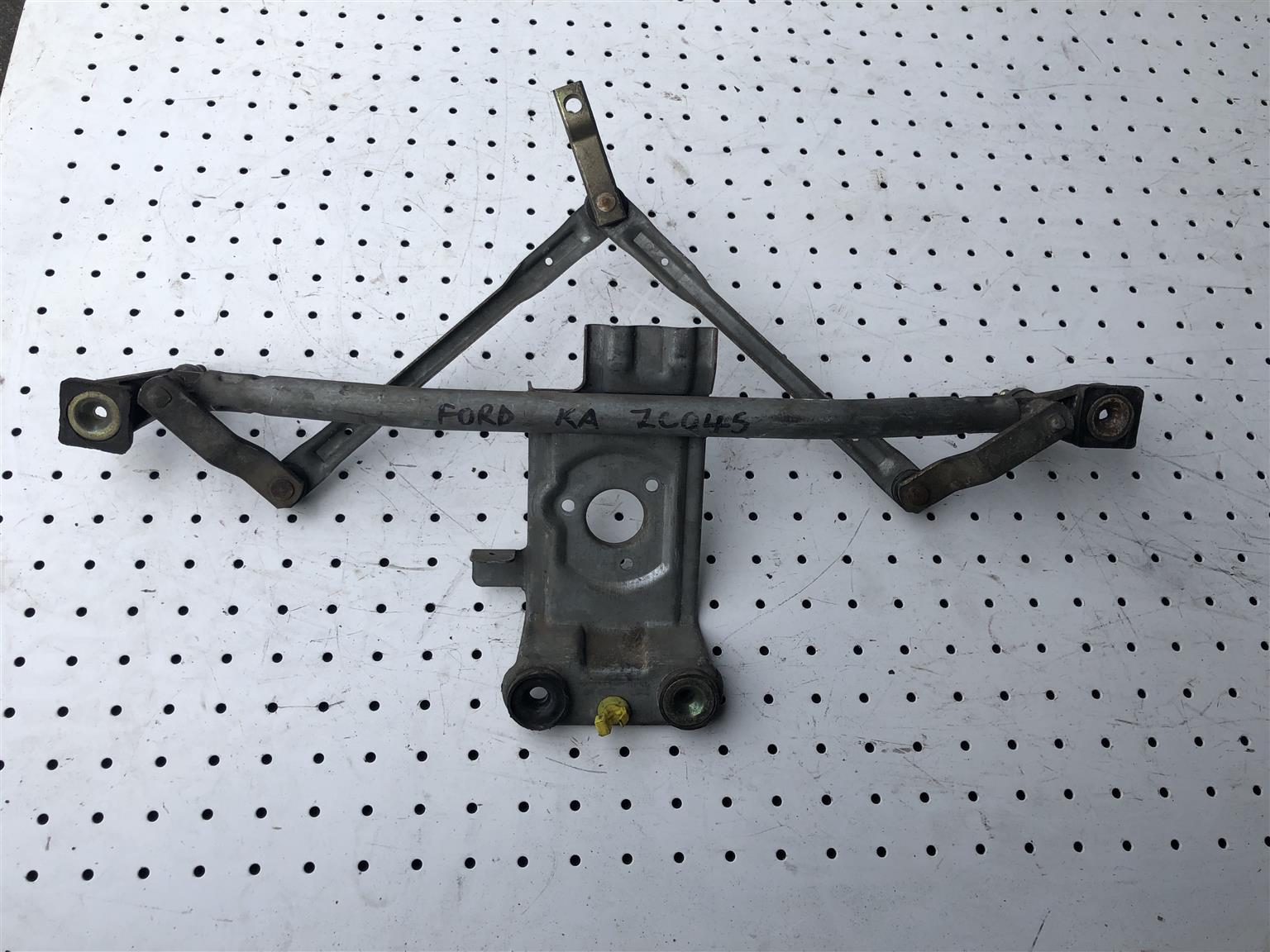 FORD KA WIPER MECHANISM AND MOTORS - Private Seller FORD KA WIPER MECHANISM AND MOTORS - Private Seller