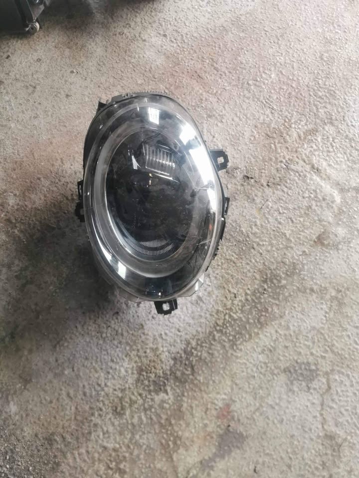 Mini Cooper F56 left headlight - Private Seller Mini Cooper F56 left headlight - Private Seller