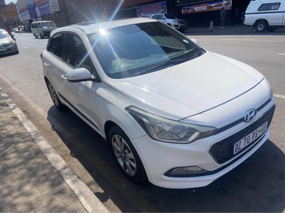 2015 Hyundai i20 Auto 71000km