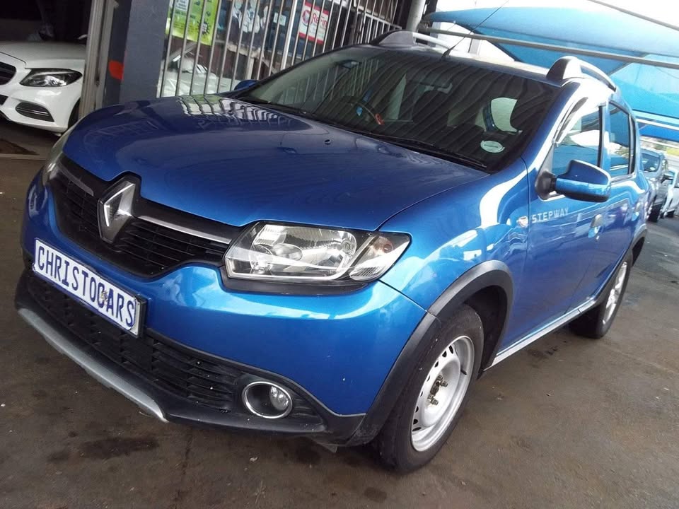 2015 Renault Sandero hatchback manual 2015